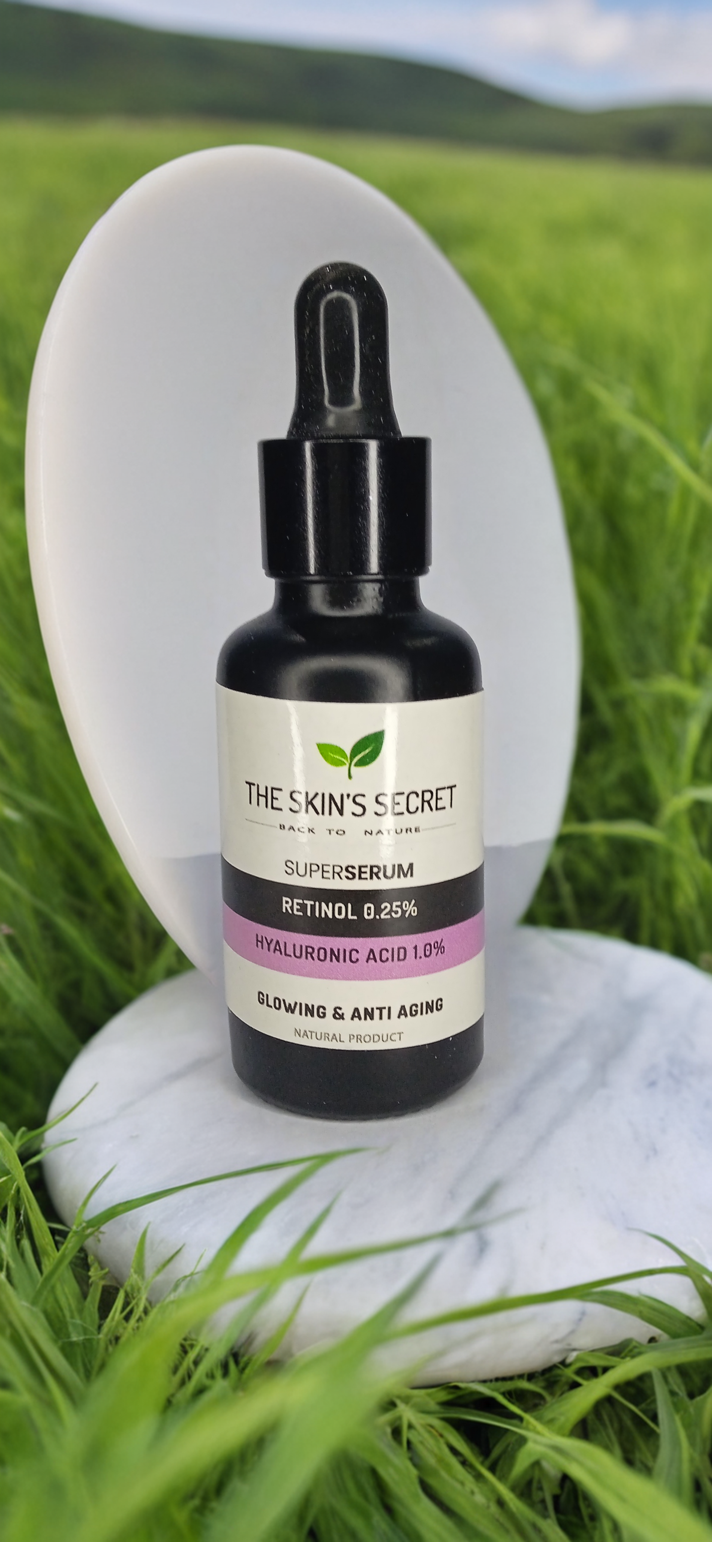 The Skin's Secret Anti-Aging Serum - 30ml - Improves Hydration, Glowing & even Skin Tone + FREE OKSI ANTI-FUNGAL SHAMPOO